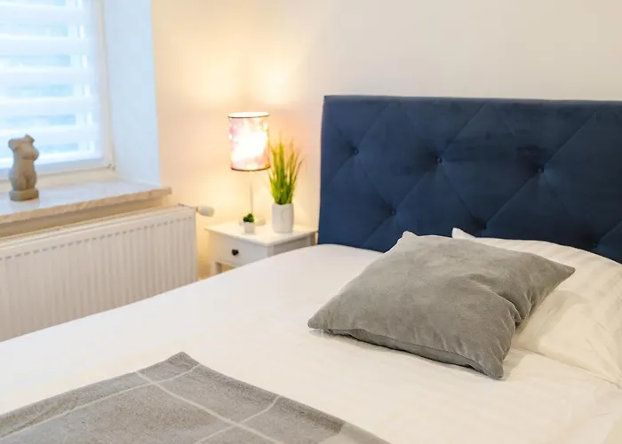 Jasmin - Zentrum Neu Renoviert Daire Gera